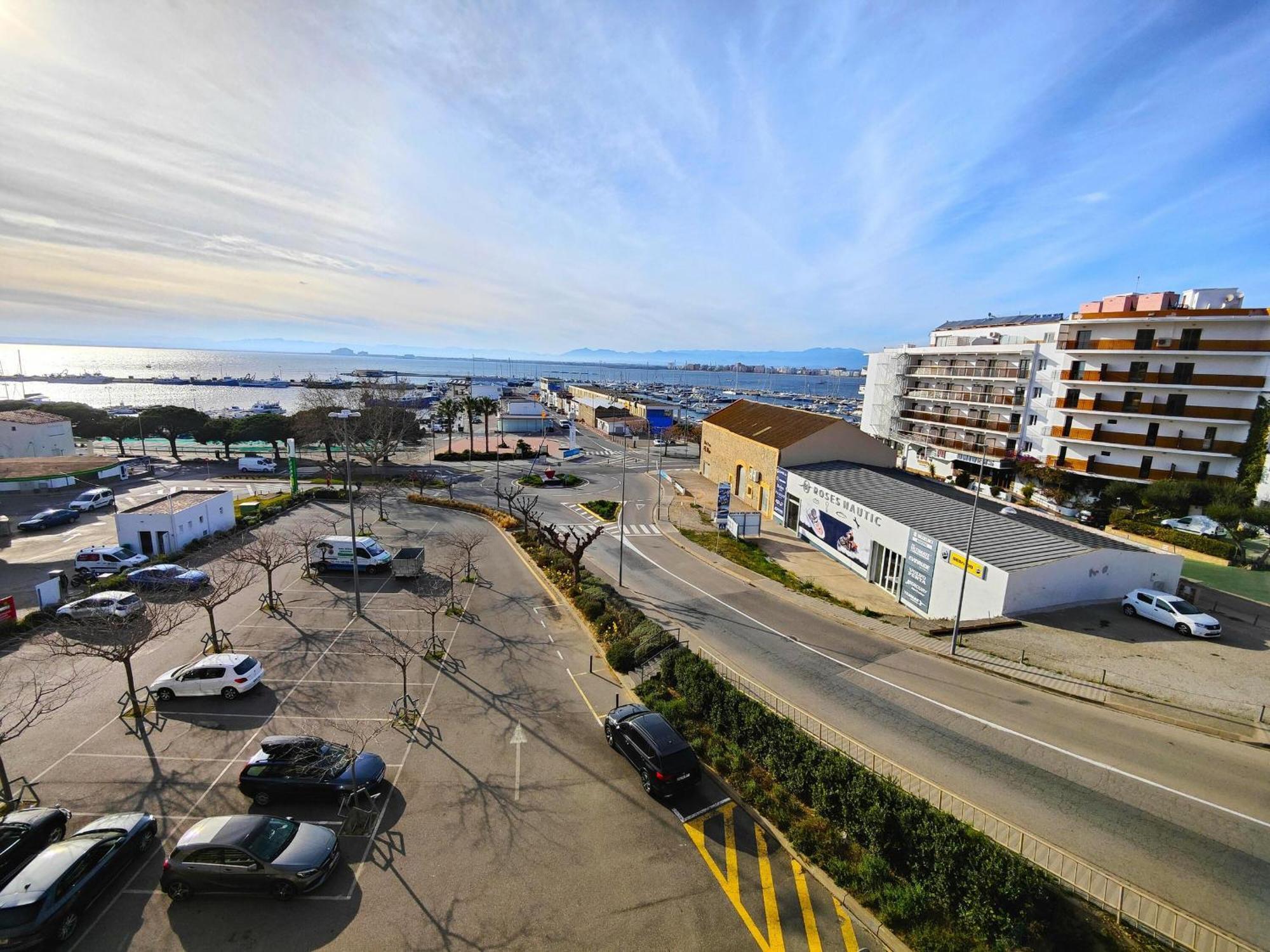 Апартаменты 2166 Rocmar 1 4-C, Excelente Situacion Frente Al Puerto Pesquero Y Con Vista A La Bahia. Gran Terraza. Gran Parking Publico Delante. - Es-258-30 Росас Экстерьер фото